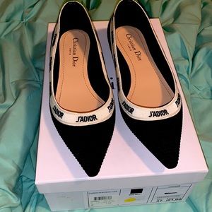 Dior Flat